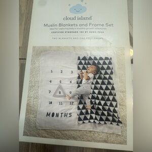 Cloud Island Black and White Muslin Blanket Set - NEW!!
